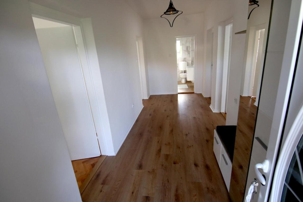 Cvijetna Oaza Apartamento Trebinje Exterior foto