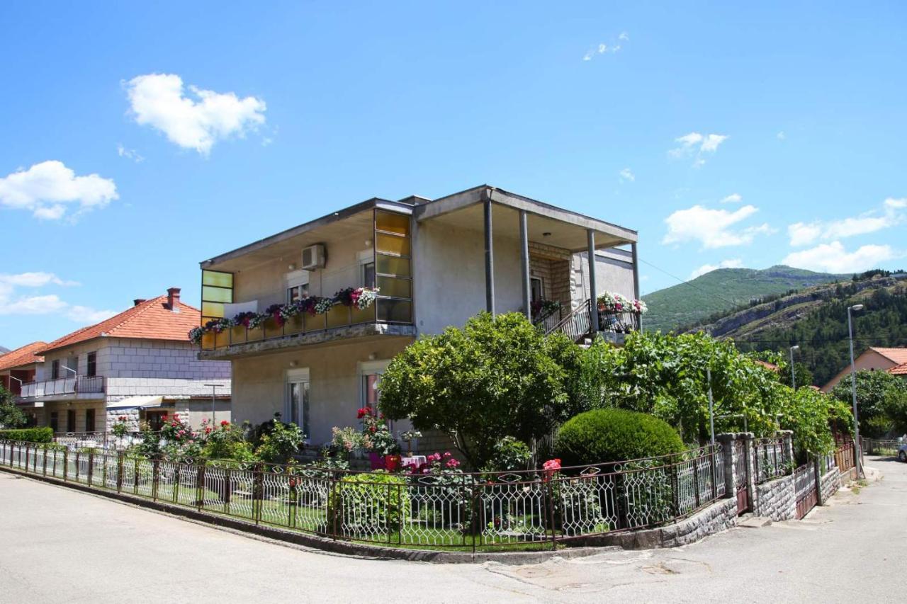 Cvijetna Oaza Apartamento Trebinje Exterior foto